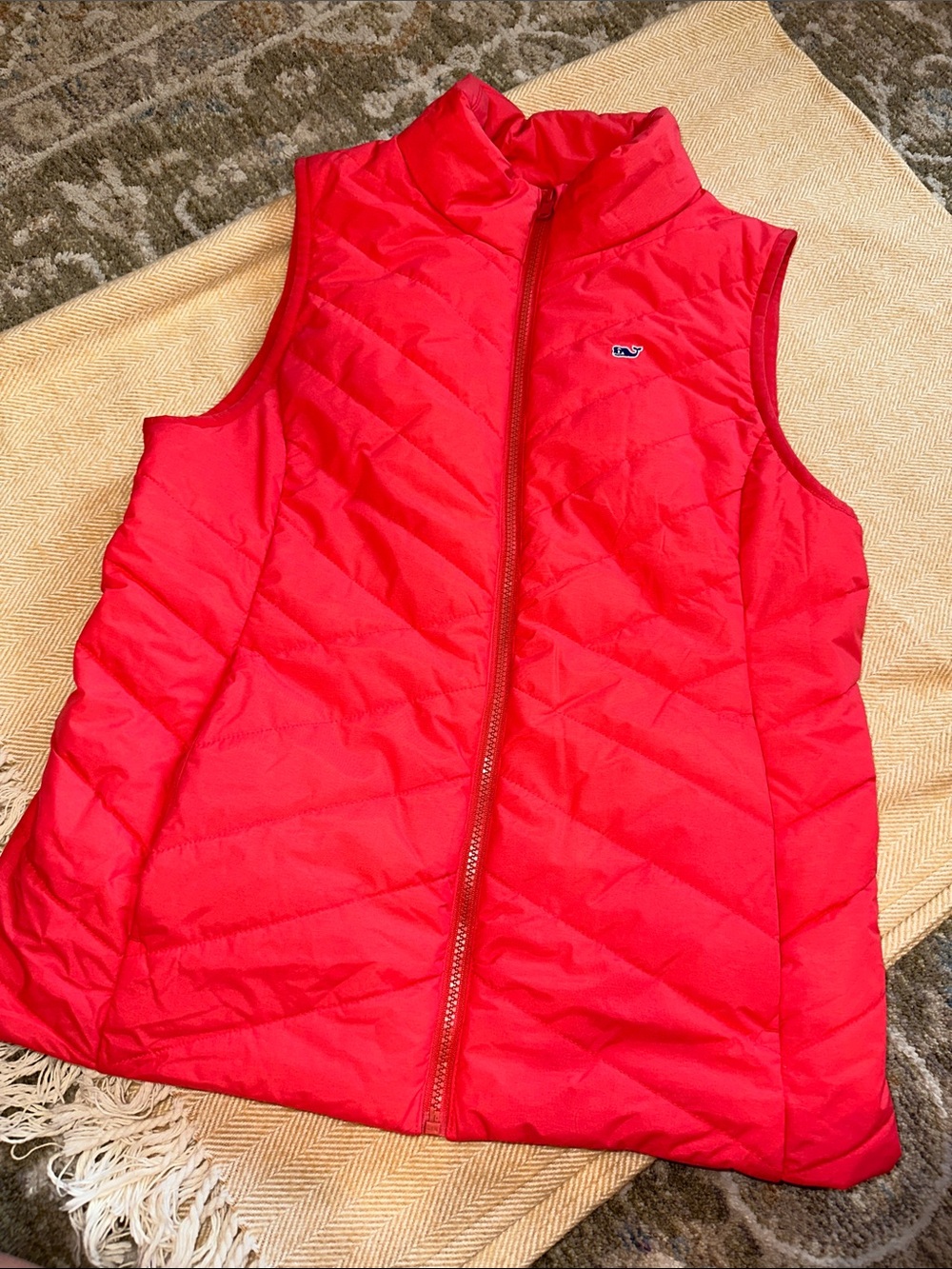 Vineyard Vines quilted puffer vest S
